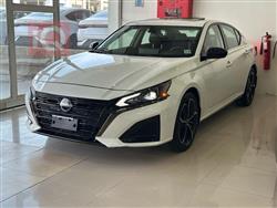 نيسان ألتيما